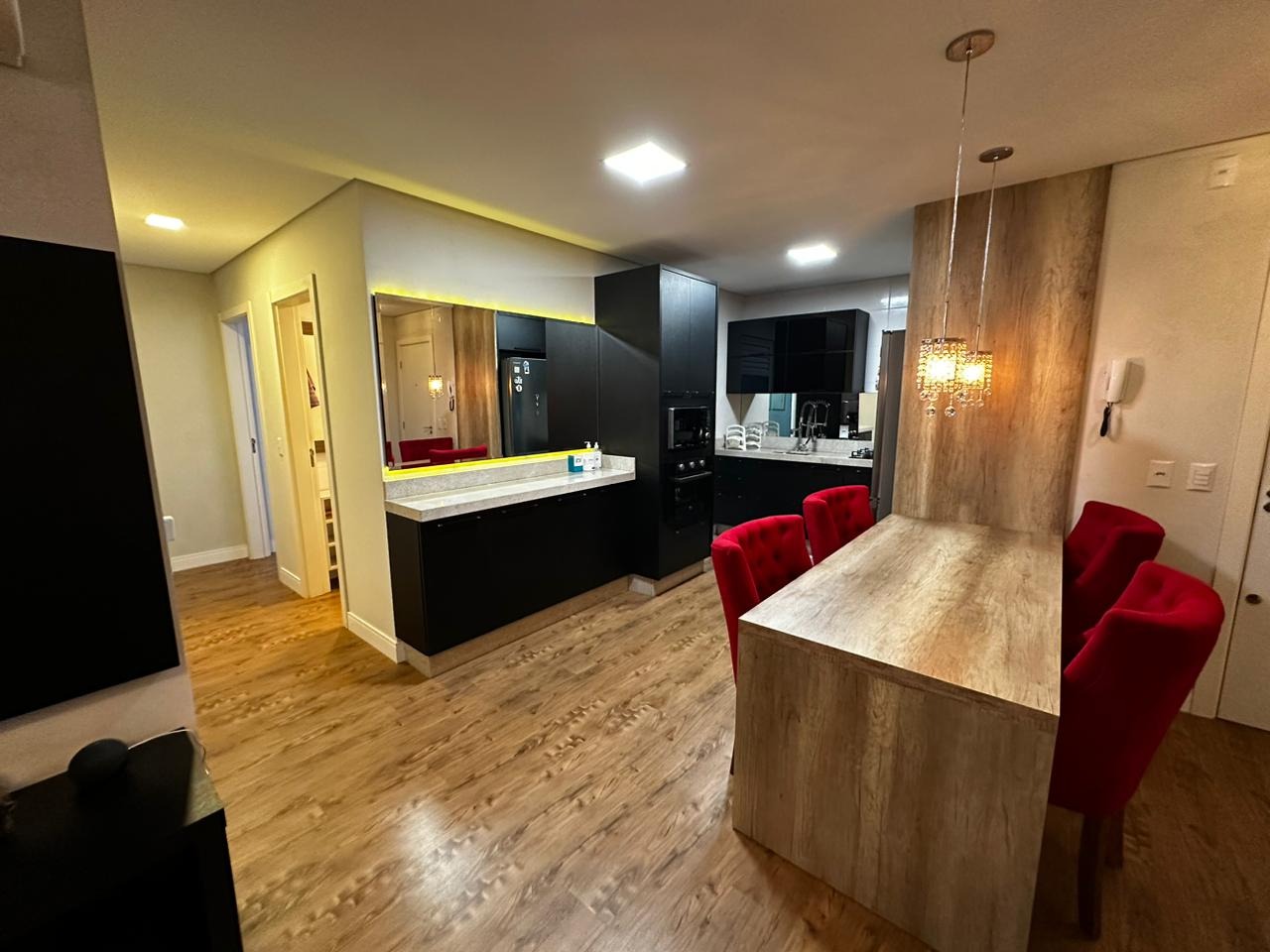 Apartamento à venda no Jaraguá Esquerdo: 