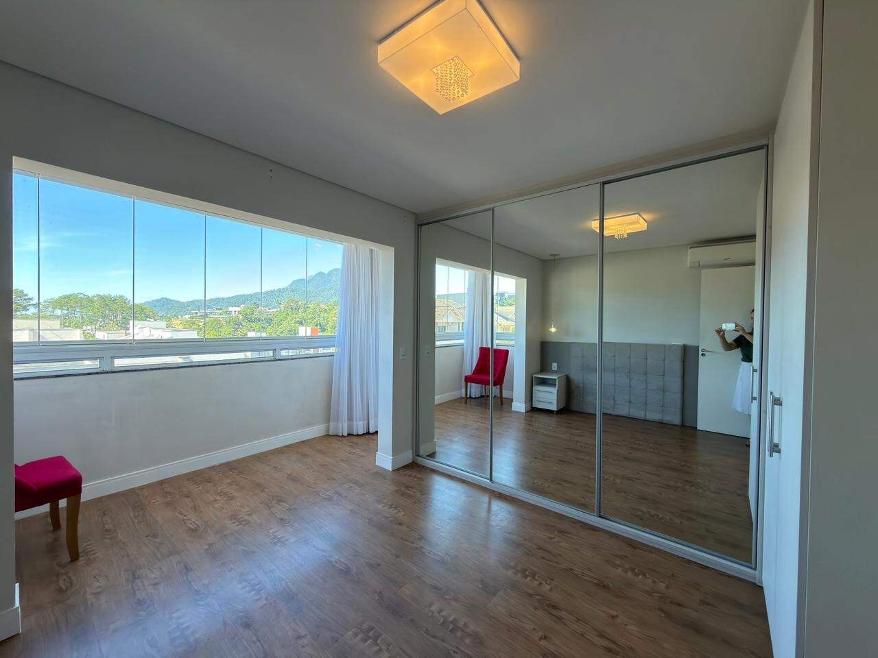 Apartamento à venda no Jaraguá Esquerdo: 