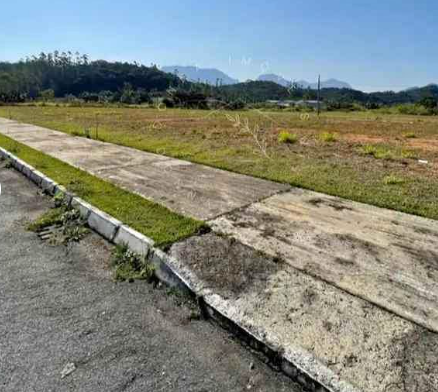 Terreno à venda no Braço do Ribeirão Cavalo: 