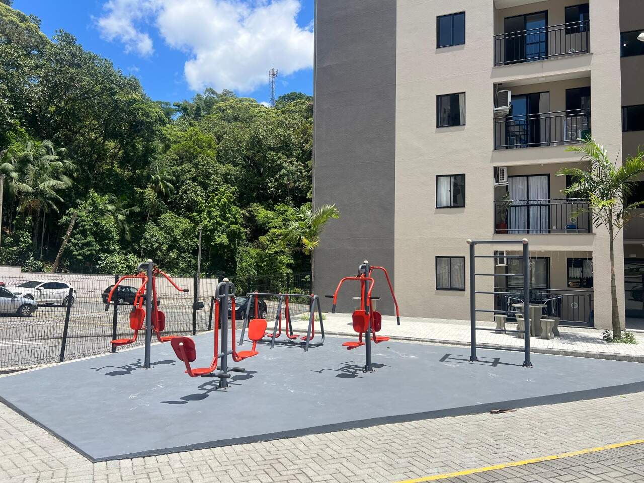 Apartamento à venda no Ilha da Figueira: Academia ao ar livre 