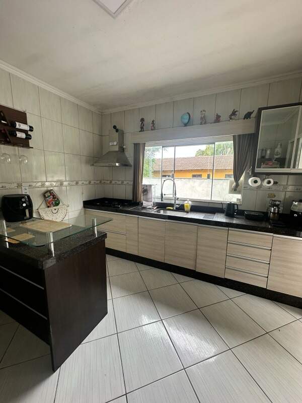 Casa à venda no Braço do sul: 