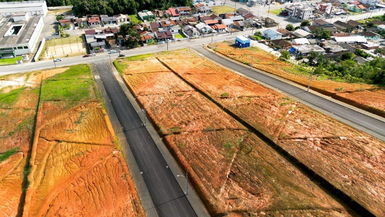 Terreno à venda no Três Rios do Norte: 