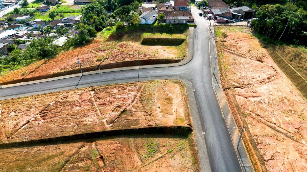 Terreno à venda no Três Rios do Norte: 