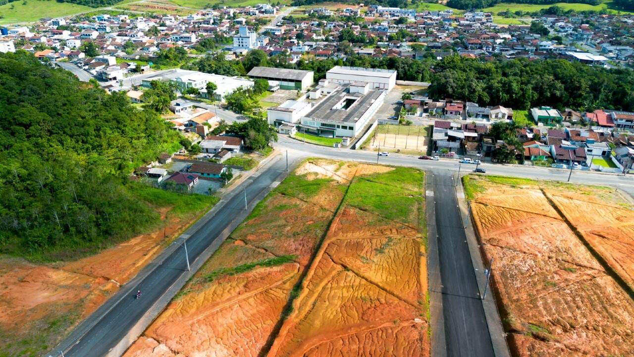 Terreno à venda no Três Rios do Norte: 