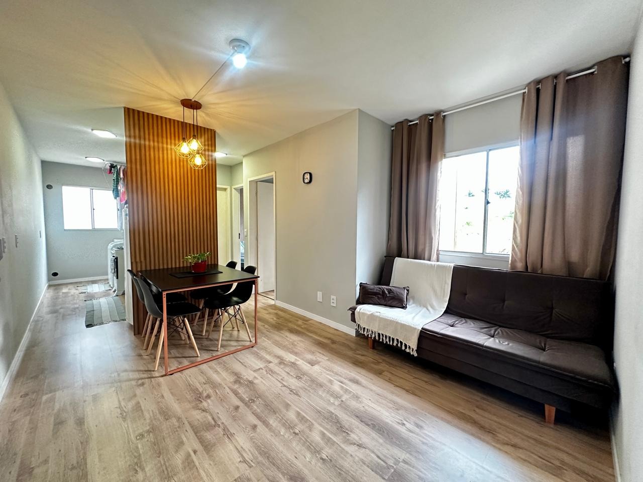 Apartamento à venda no Jaraguá Esquerdo: 