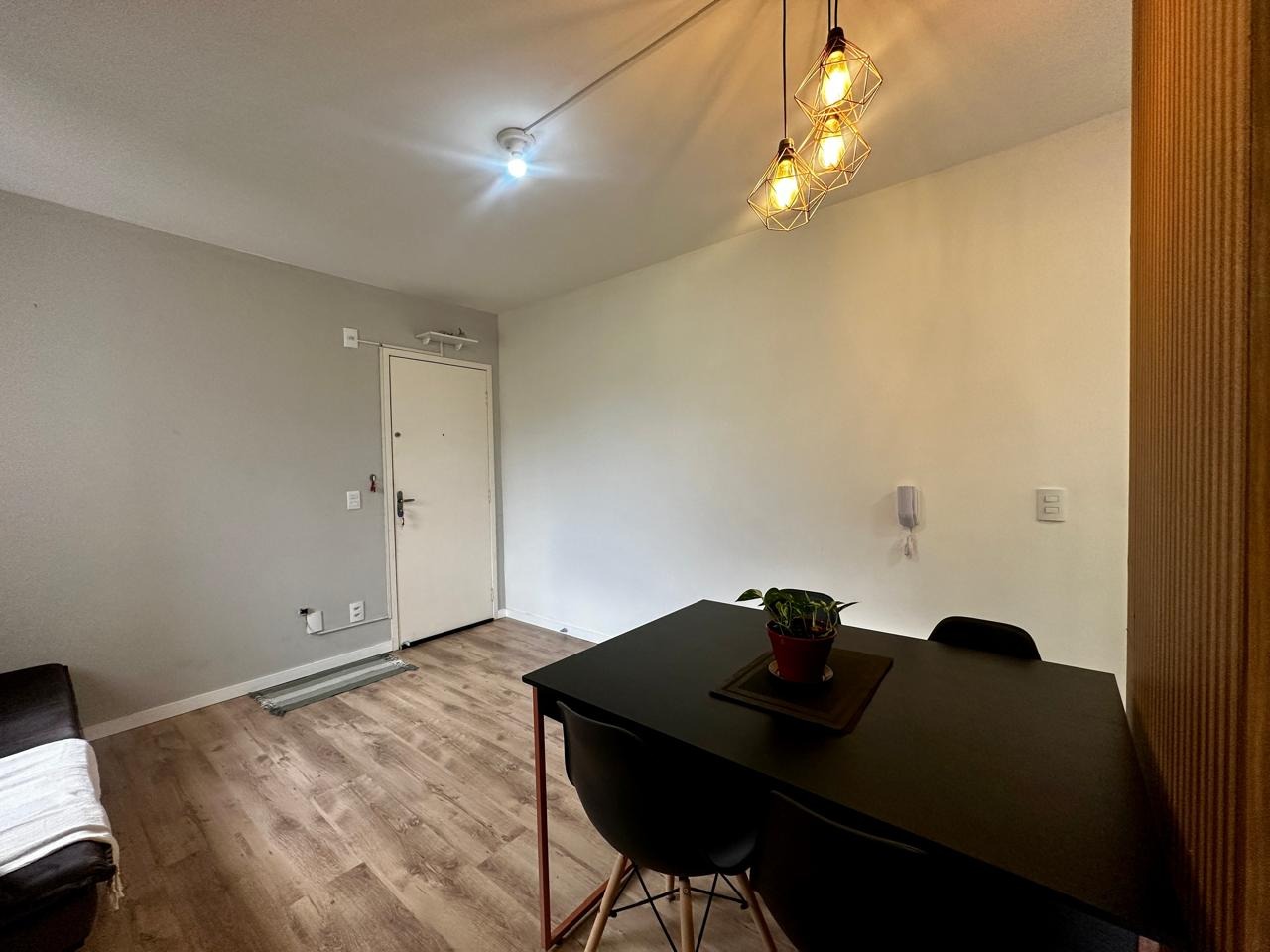 Apartamento à venda no Jaraguá Esquerdo: 