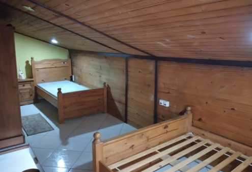 Casa à venda no Jaraguá 84: 