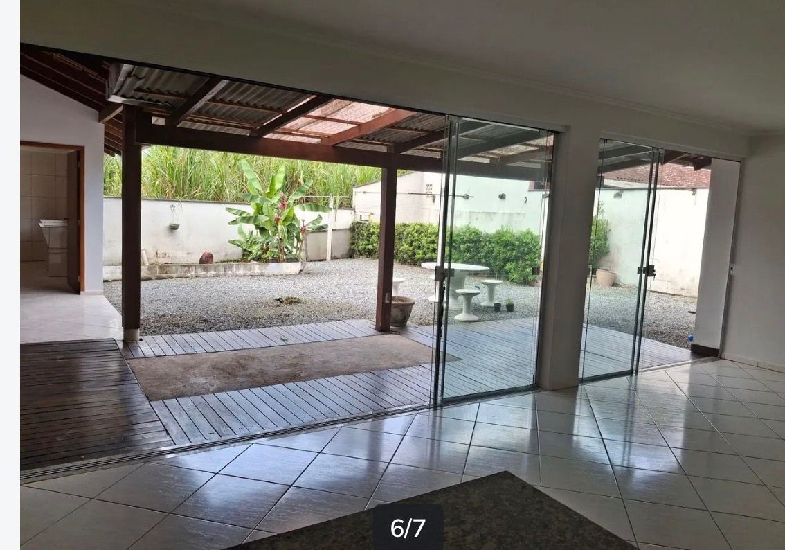 Casa à venda no Jaraguá 84: 