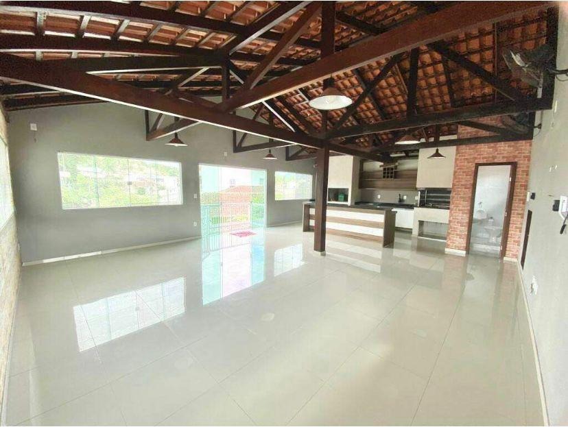 Casa à venda no Barra do Rio Cerro: 