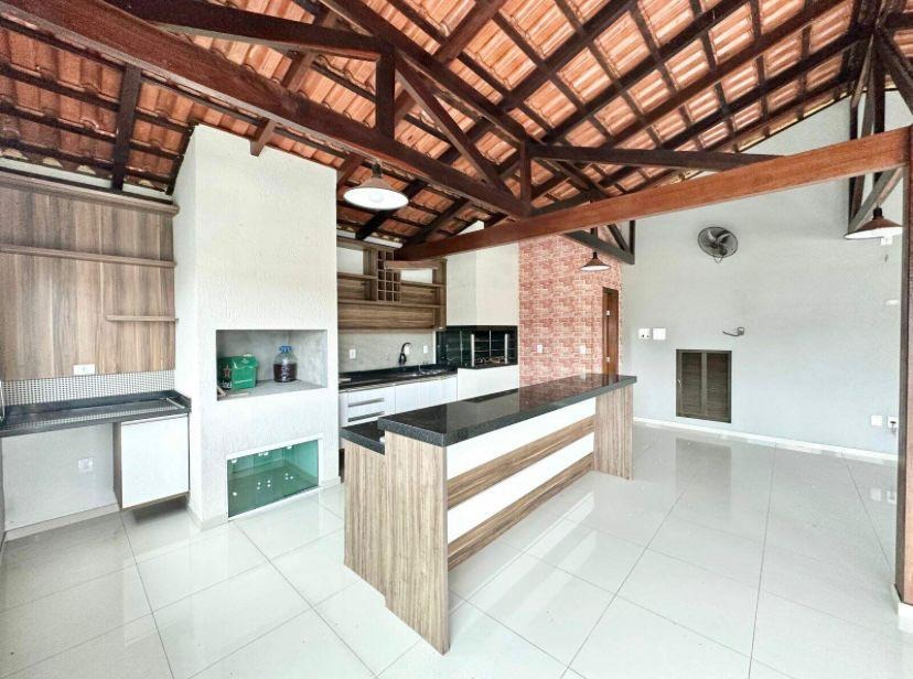 Casa à venda no Barra do Rio Cerro: 