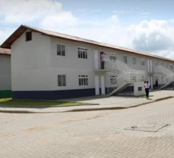 Apartamento à venda no Corticeira: 