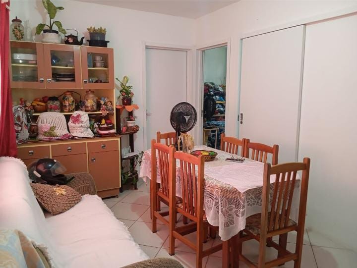 Apartamento à venda no Corticeira: 