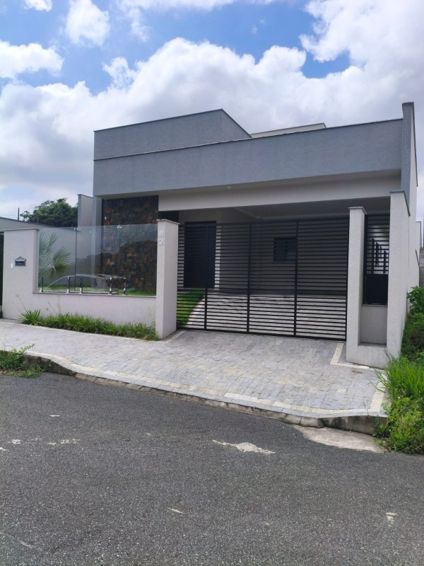 Casa à venda no Estrada Nova: frente