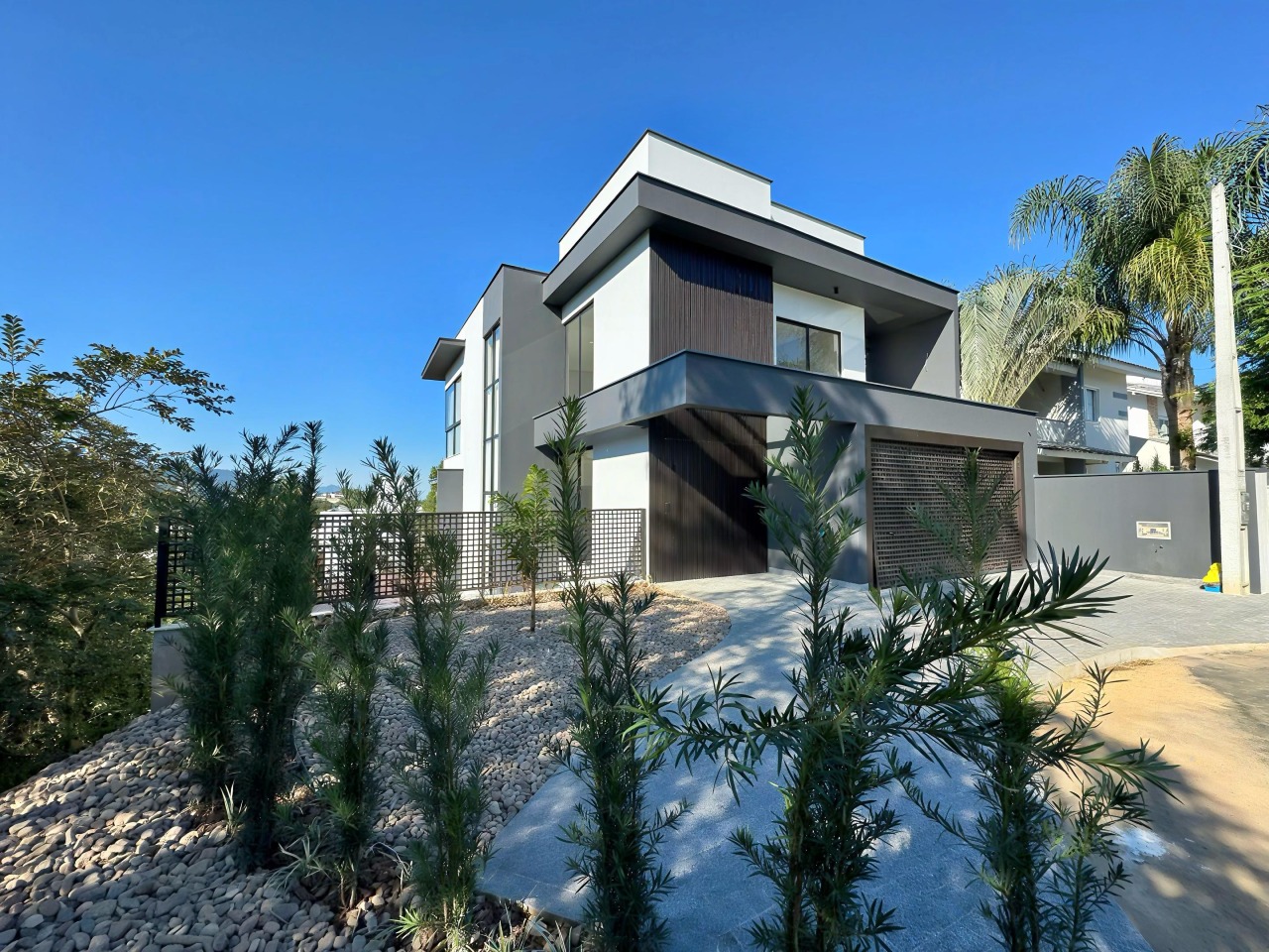 Casa para aluguel no Jaraguá Esquerdo: 