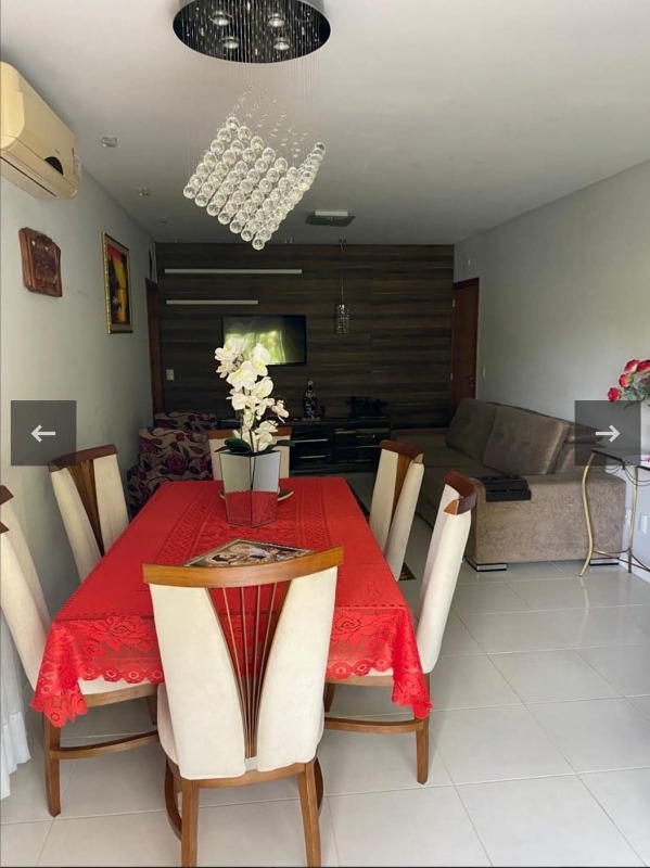 Apartamento à venda no Barra do Rio Cerro: 