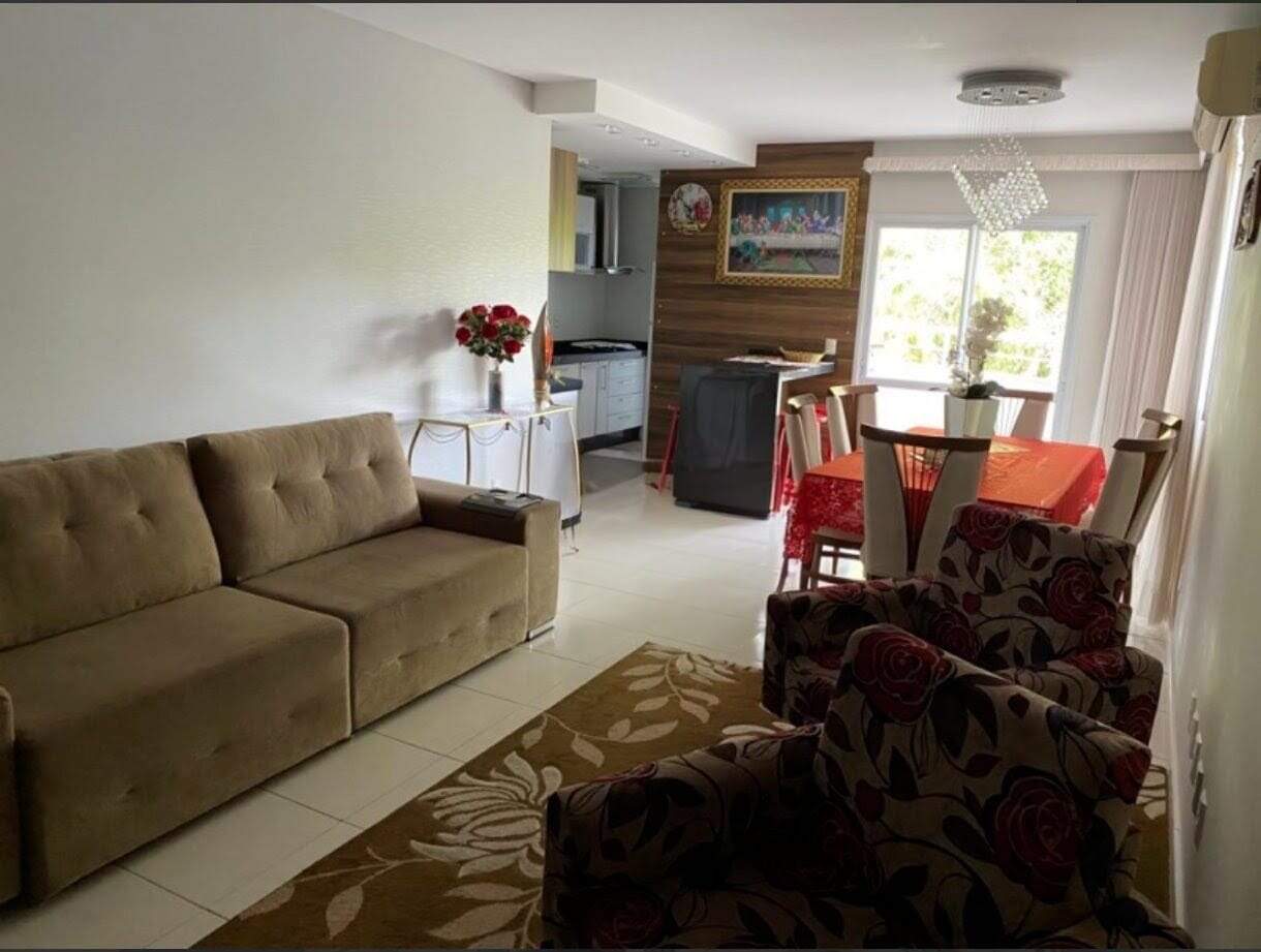 Apartamento à venda no Barra do Rio Cerro: 