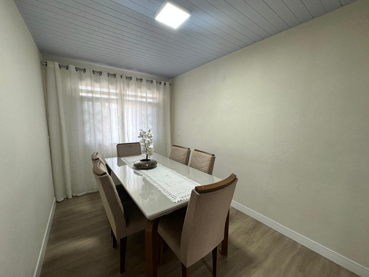 Casa à venda no Barra do Rio Cerro: 