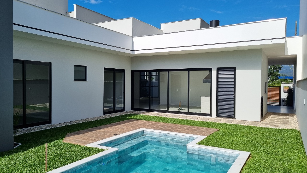 Casa à venda no Amizade: 