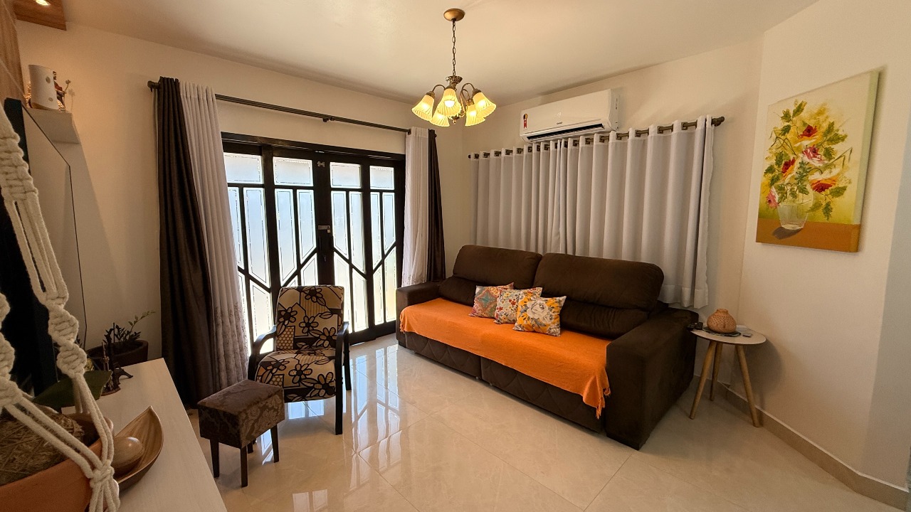 Casa à venda no Jaraguá Esquerdo: 