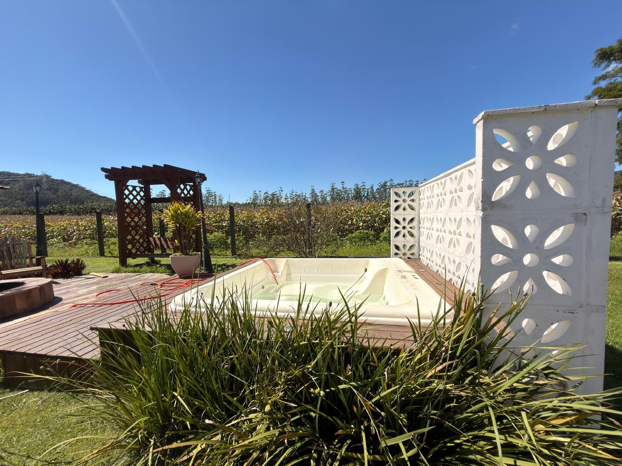 Casa à venda no Bracinho: 