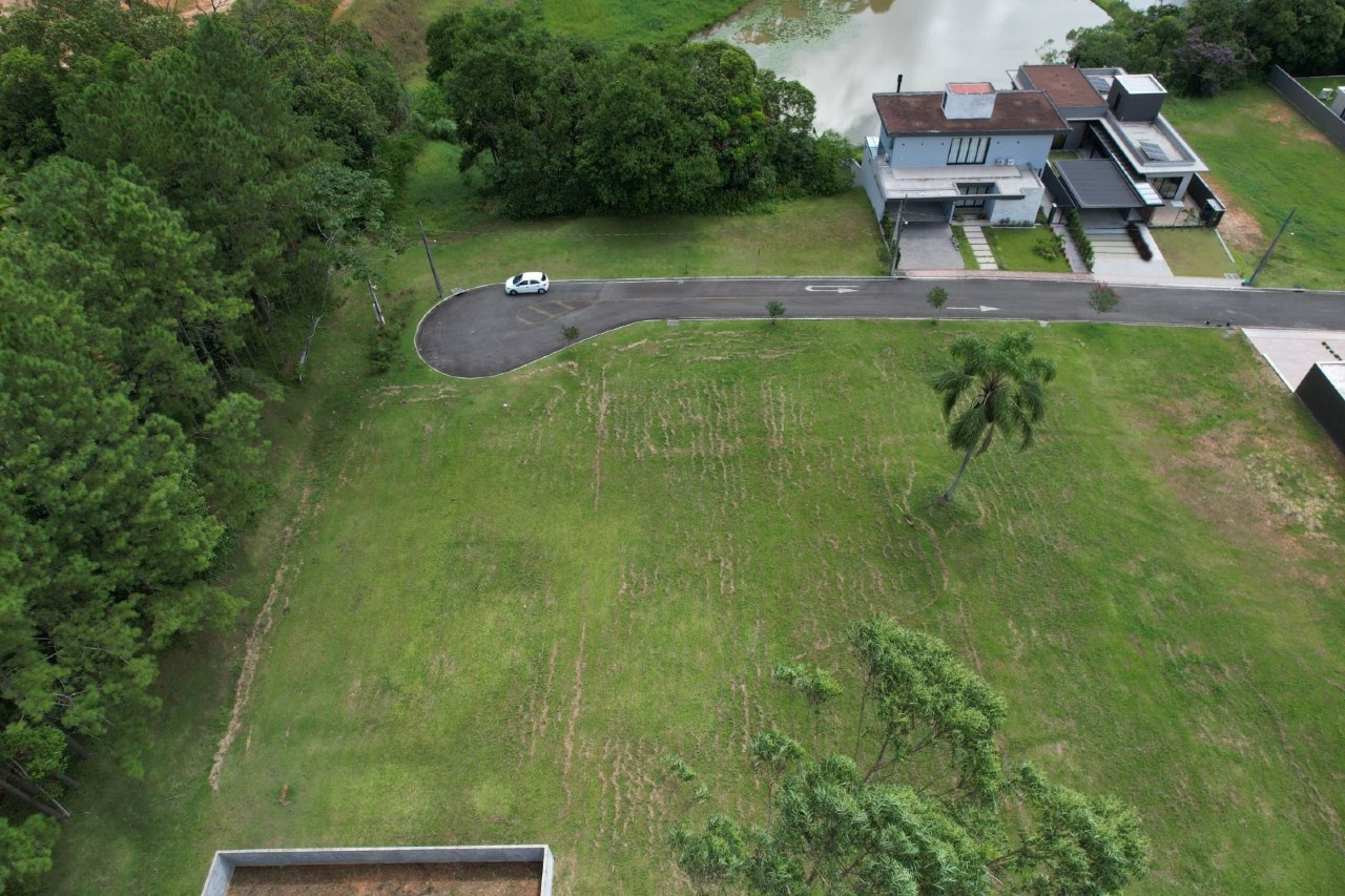 Terreno à venda no Santa Luzia: 