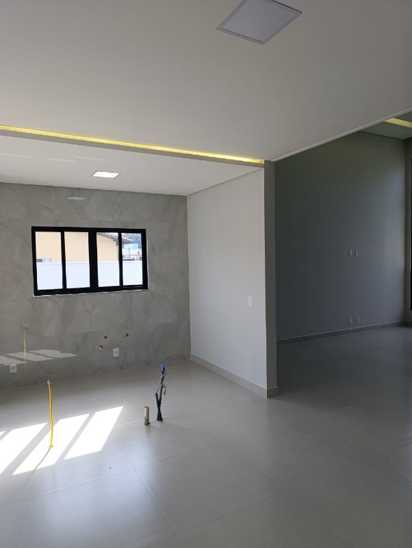 Casa à venda no Três Rios do Norte: 