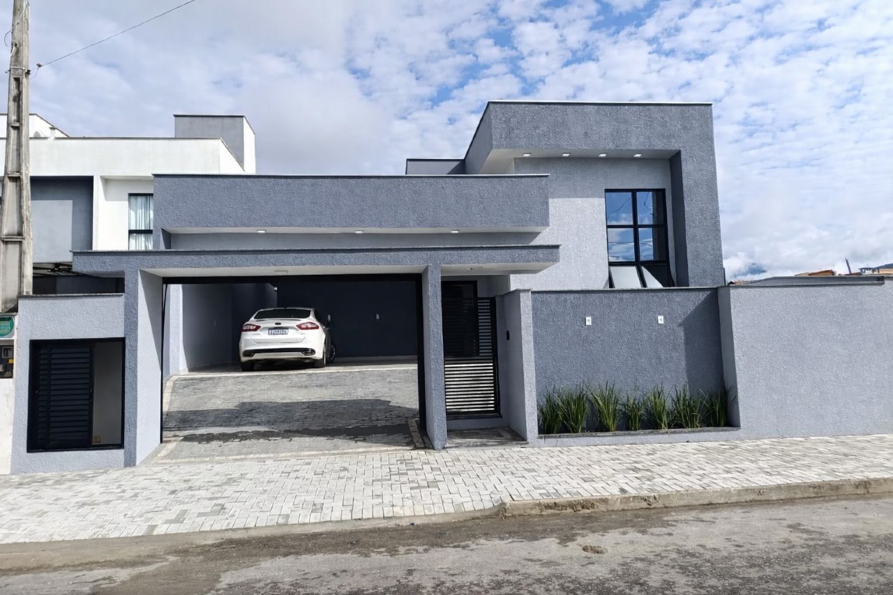 Casa à venda no Três Rios do Norte: 