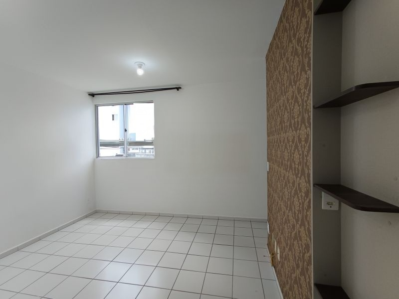 Apartamento para aluguel no Rau: 