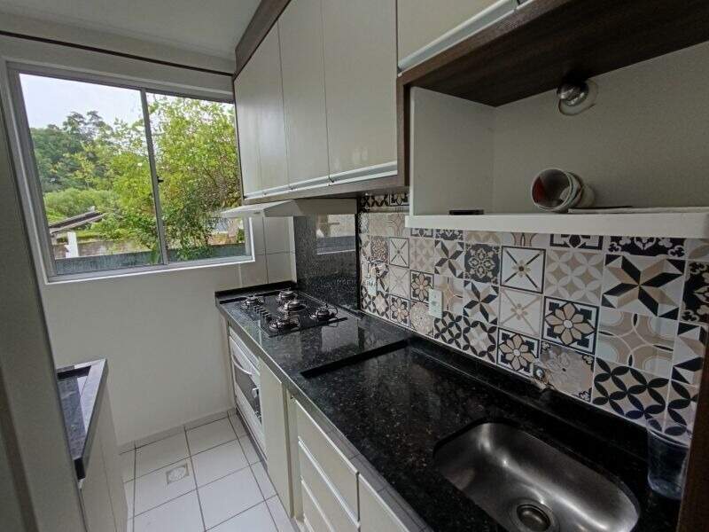 Apartamento para aluguel no Rau: 