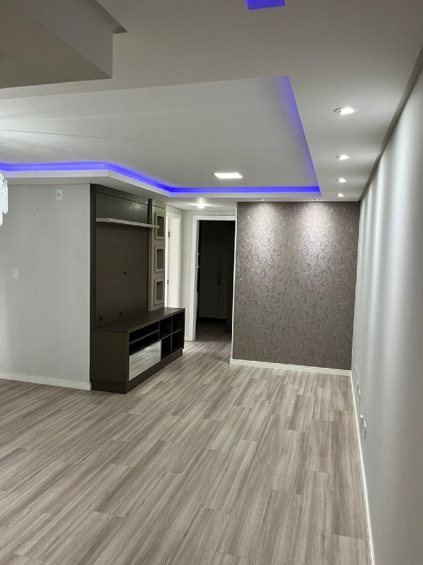 Apartamento à venda no Barra do Rio Molha: 