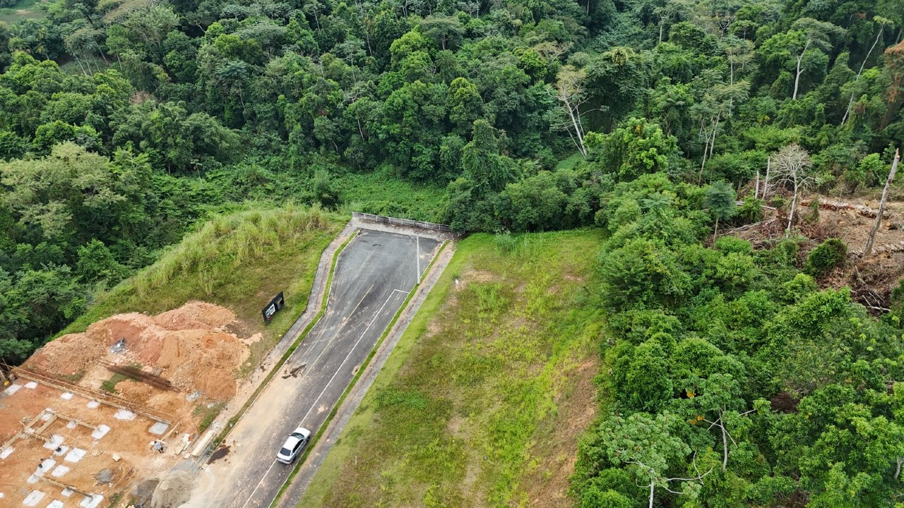 Terreno à venda no Rau: 