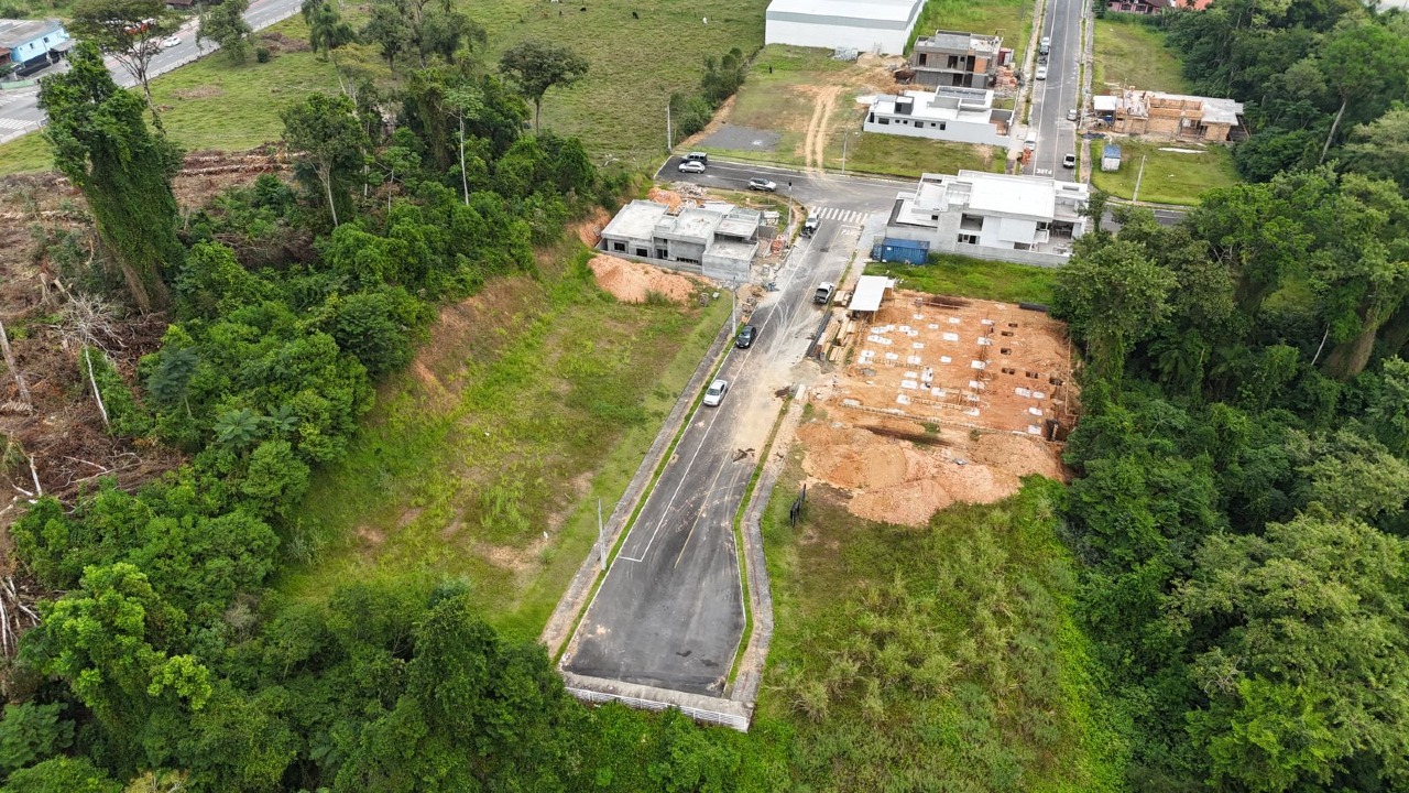 Terreno à venda no Rau: 