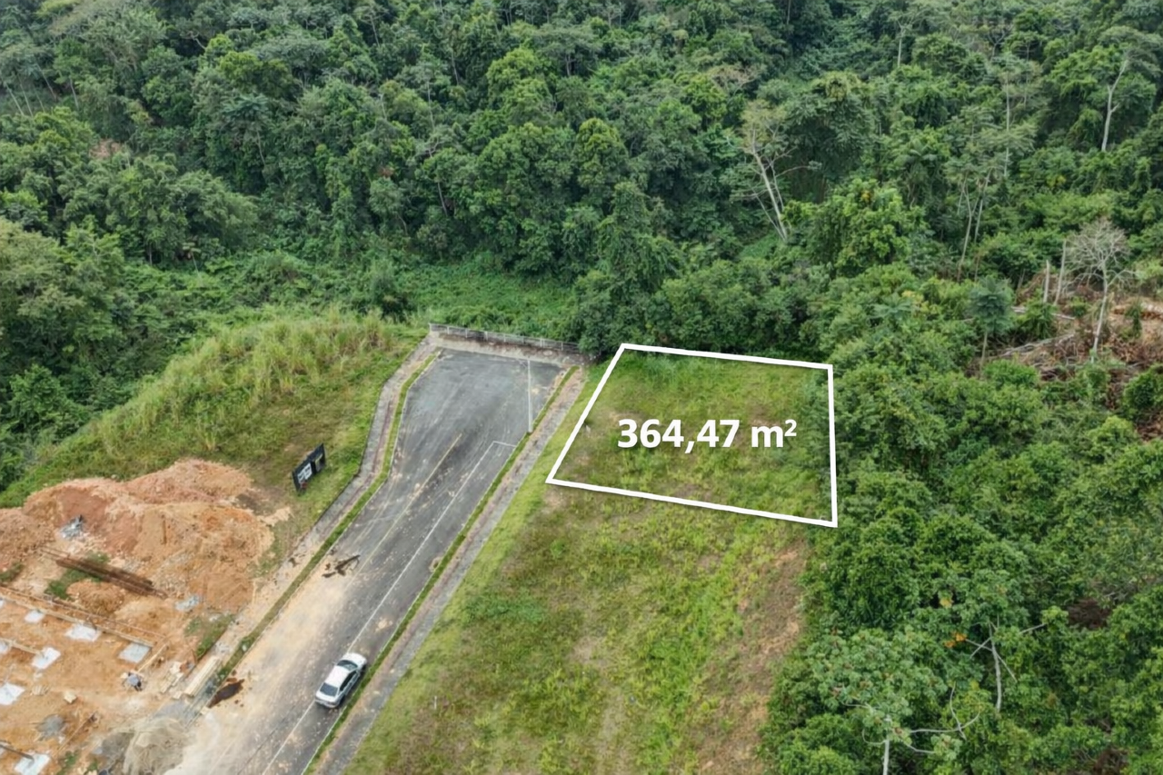 Terreno à venda no Rau: 