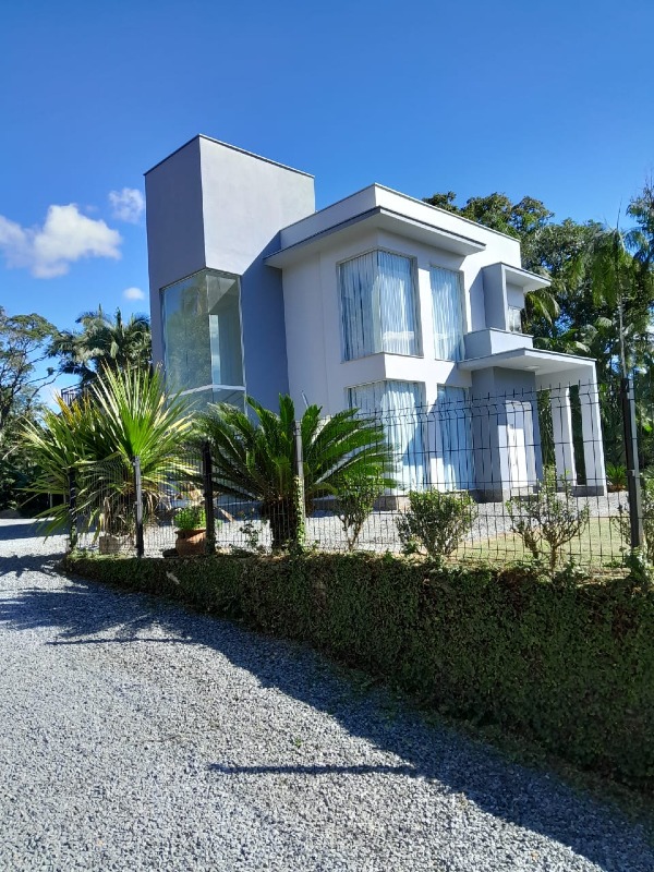 Casa à venda no Centro: 