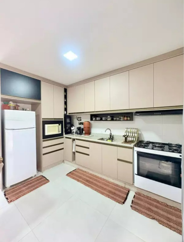  Geminado à venda no Três Rios do Norte: 