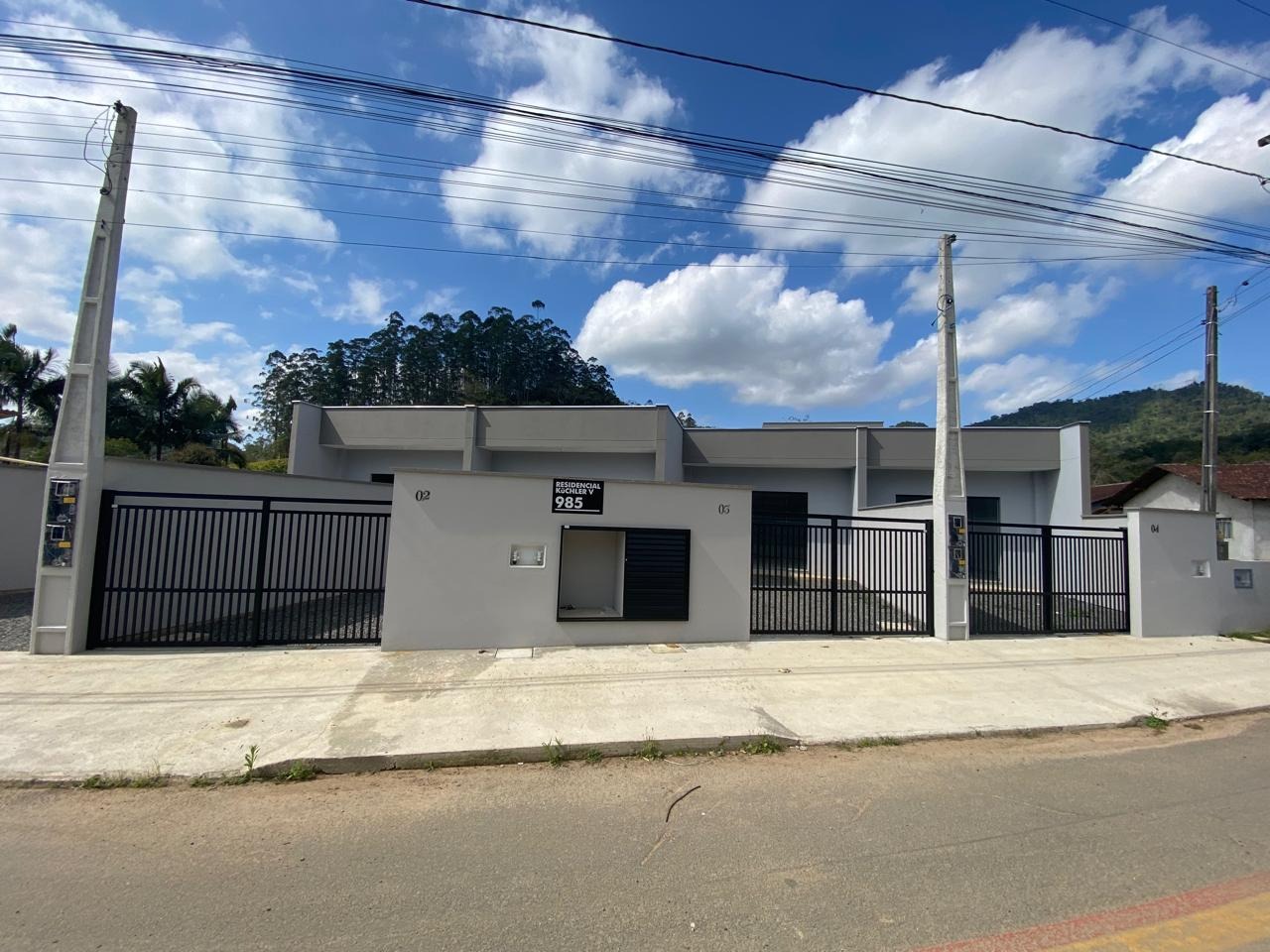  Geminado à venda no Ribeirão Cavalo: 