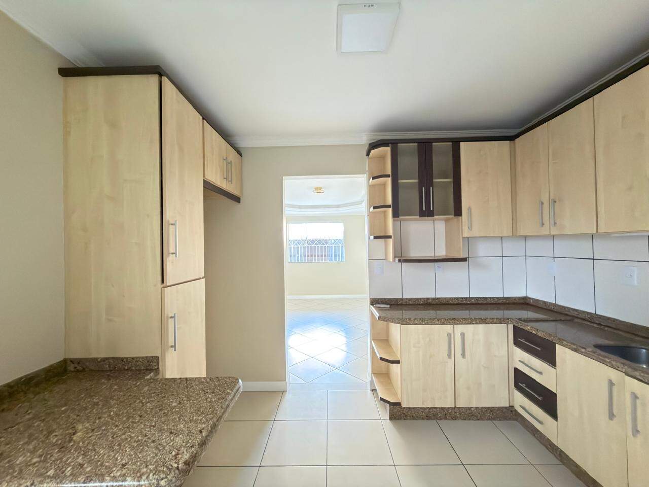 Apartamento à venda no Jaraguá Esquerdo: 