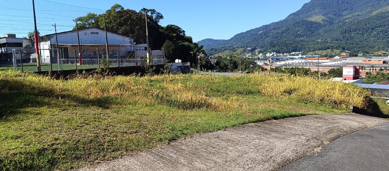 Terreno à venda no Vila Lalau: 