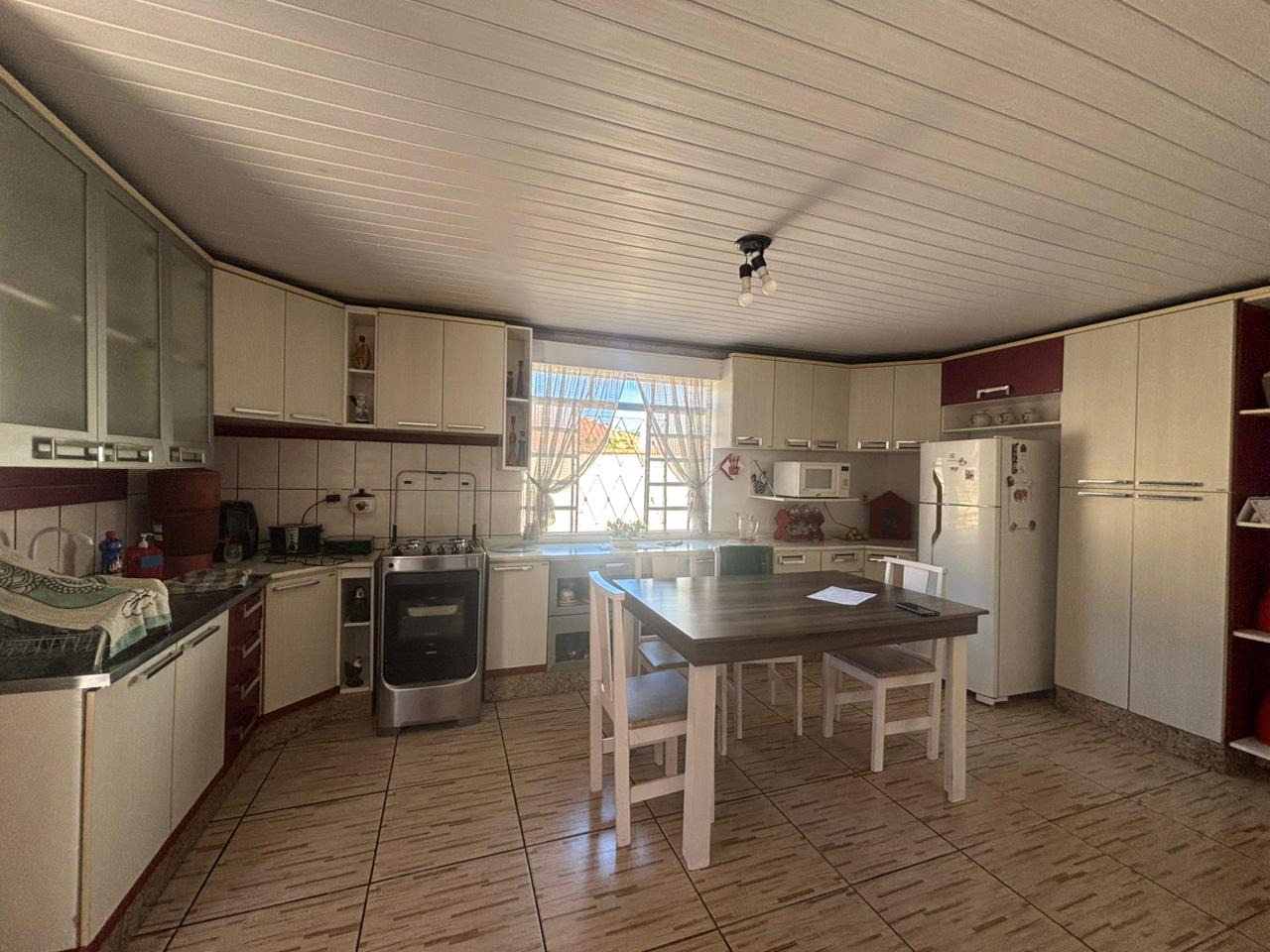 Casa à venda no Czerniewicz: 