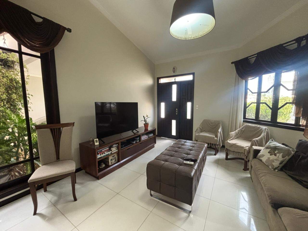 Casa à venda no Amizade: 