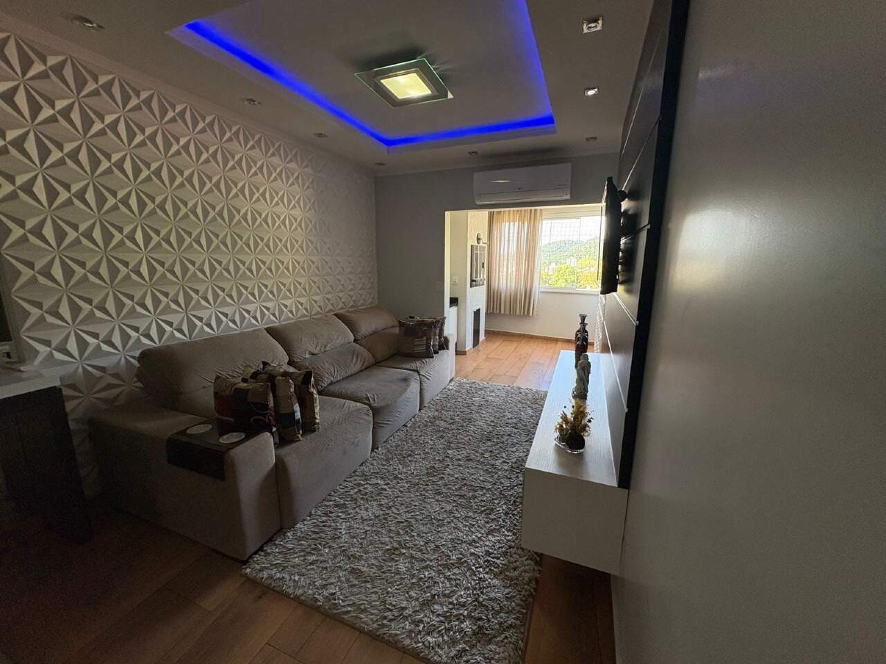 Apartamento à venda no Barra do Rio Molha: 