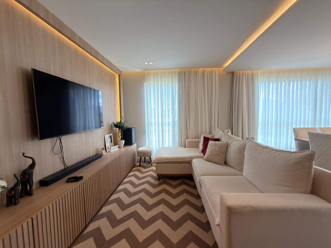 Apartamento à venda no Barra do Rio Molha: 