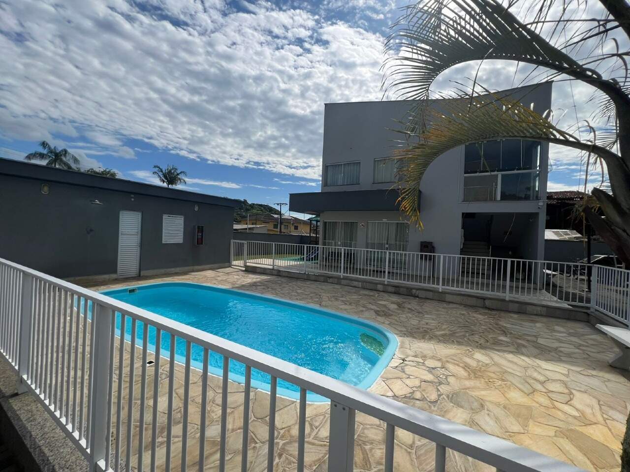 Apartamento à venda no Estrada Nova: 