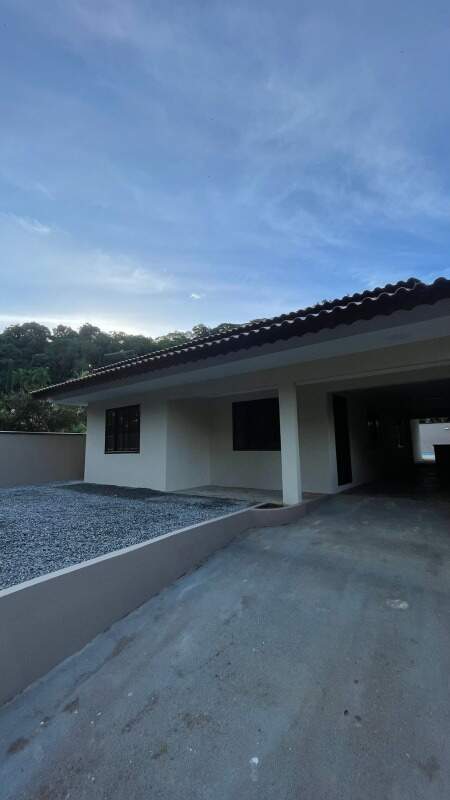 Casa à venda no Czerniewicz: 