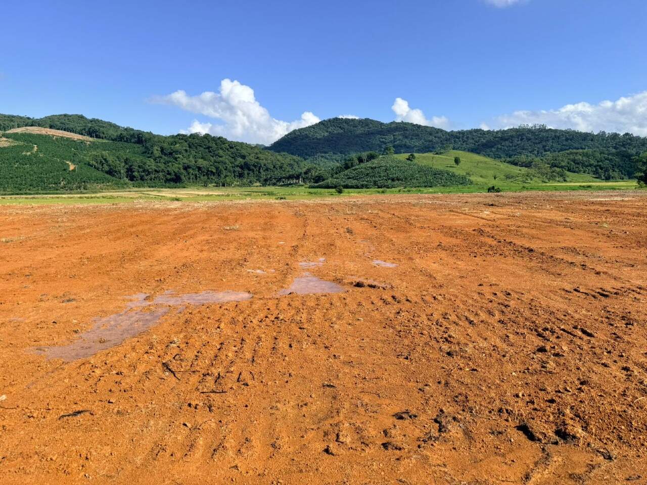 Terreno à venda no JacuAçu: 