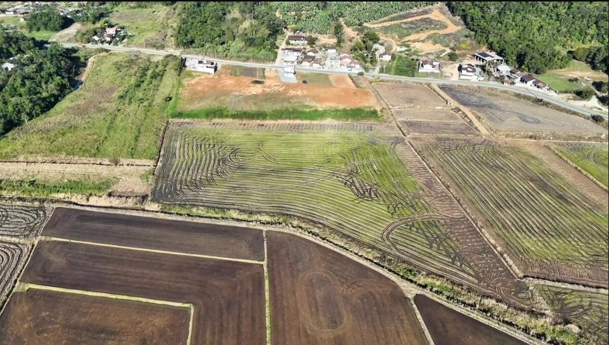 Terreno à venda no JacuAçu: 