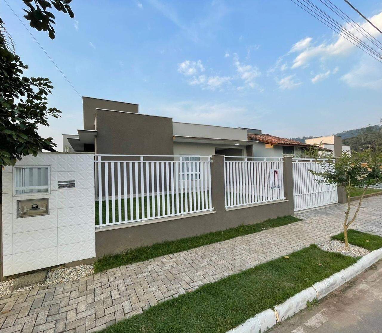 Casa à venda no Rio Cerro II: 