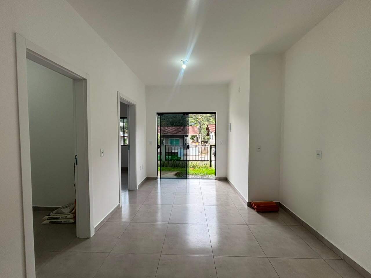 Casa à venda no Três Rios do Norte: 