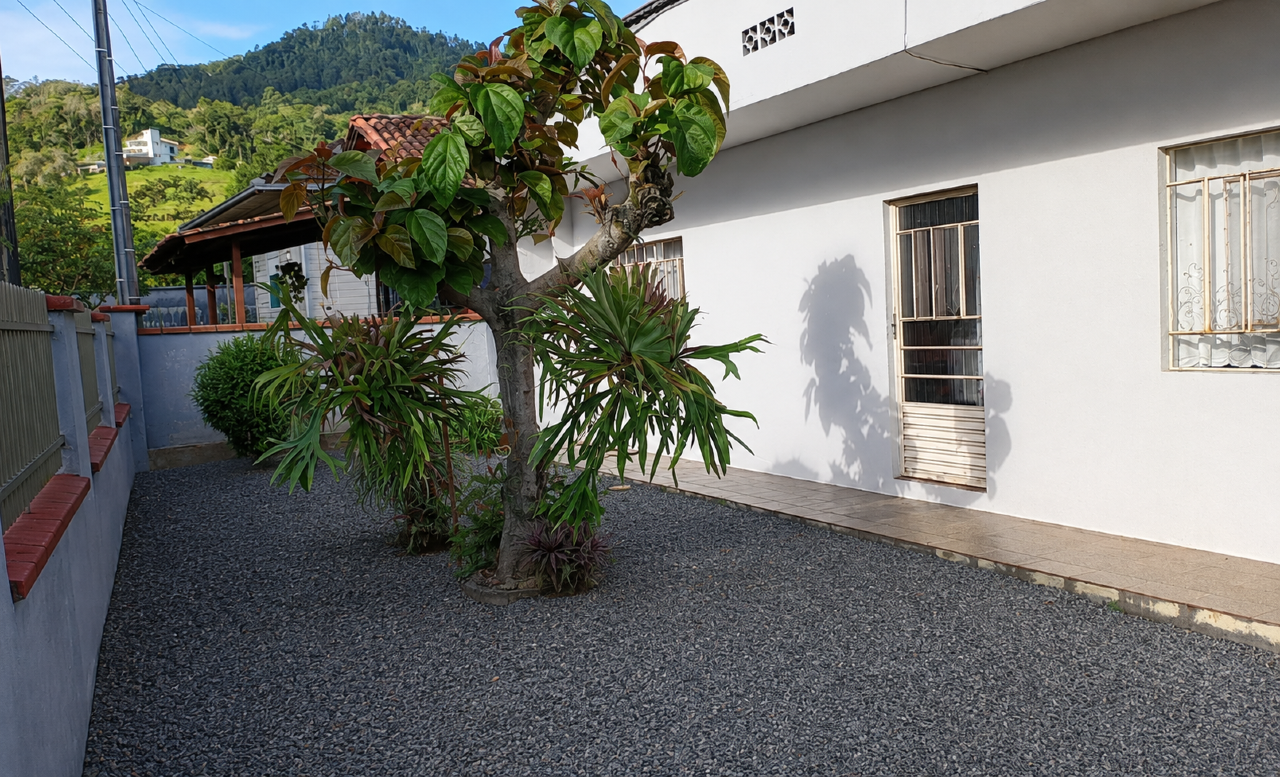 Terreno à venda no Barra do Rio Molha: 
