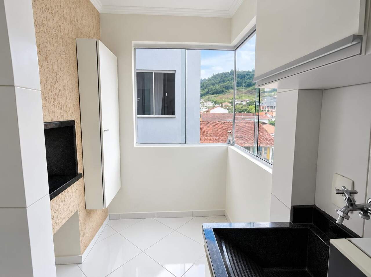 Apartamento à venda no Estrada Nova: 